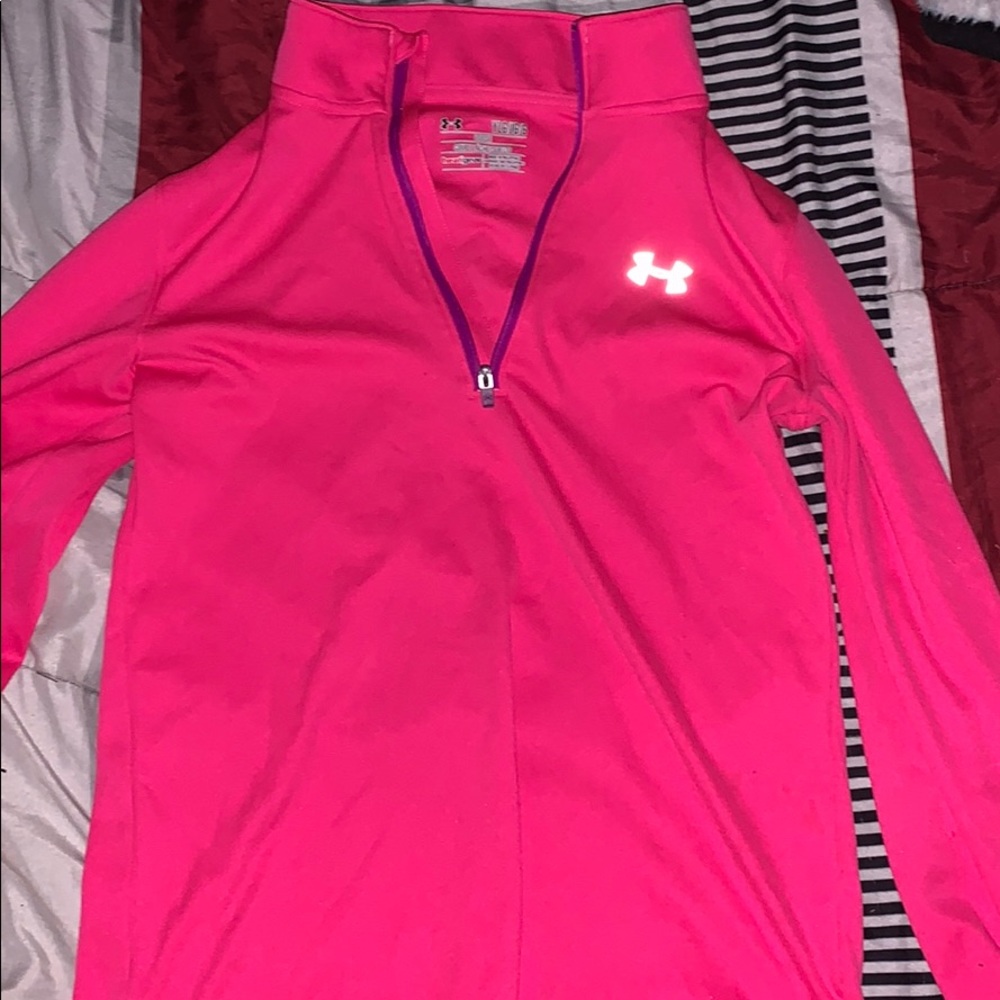 selling a YLG HEAT GEAR Under armor